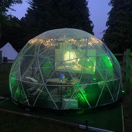 Hotel Country Bumpkins Luxury Glamping Wellingore Exterior foto