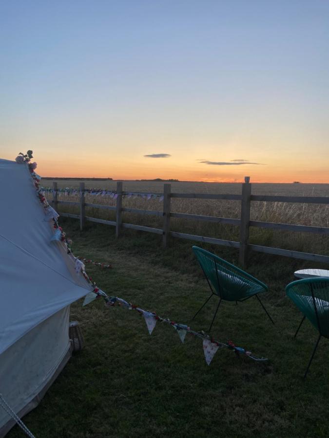 Hotel Country Bumpkins Luxury Glamping Wellingore Exterior foto