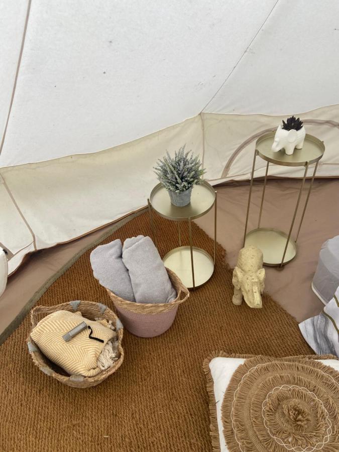 Hotel Country Bumpkins Luxury Glamping Wellingore Exterior foto