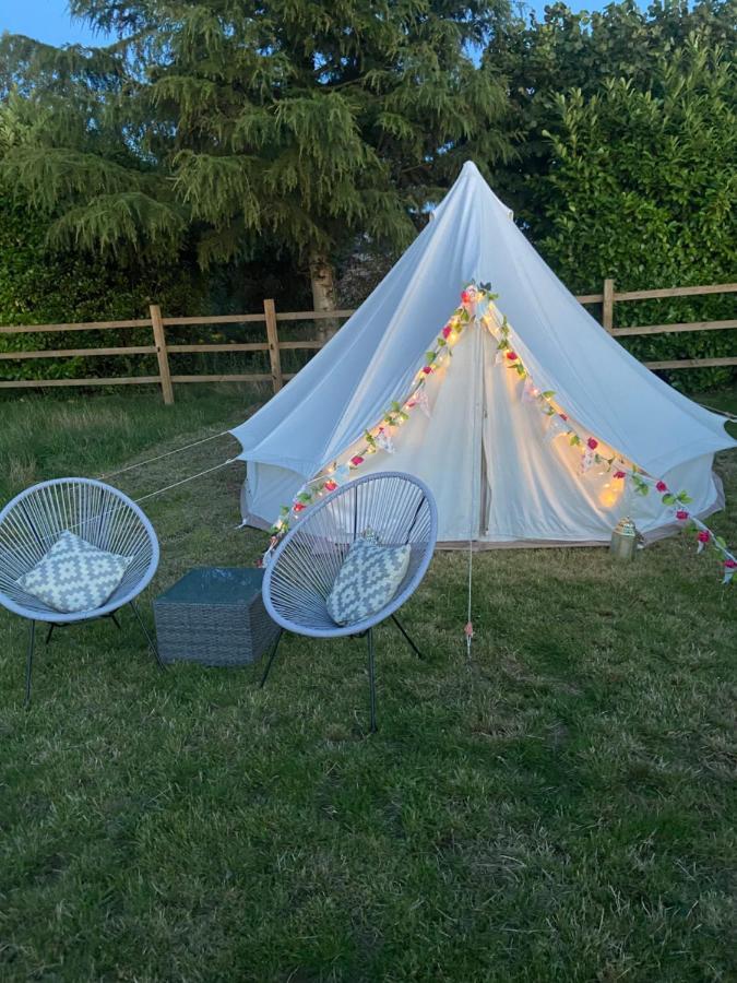 Hotel Country Bumpkins Luxury Glamping Wellingore Exterior foto