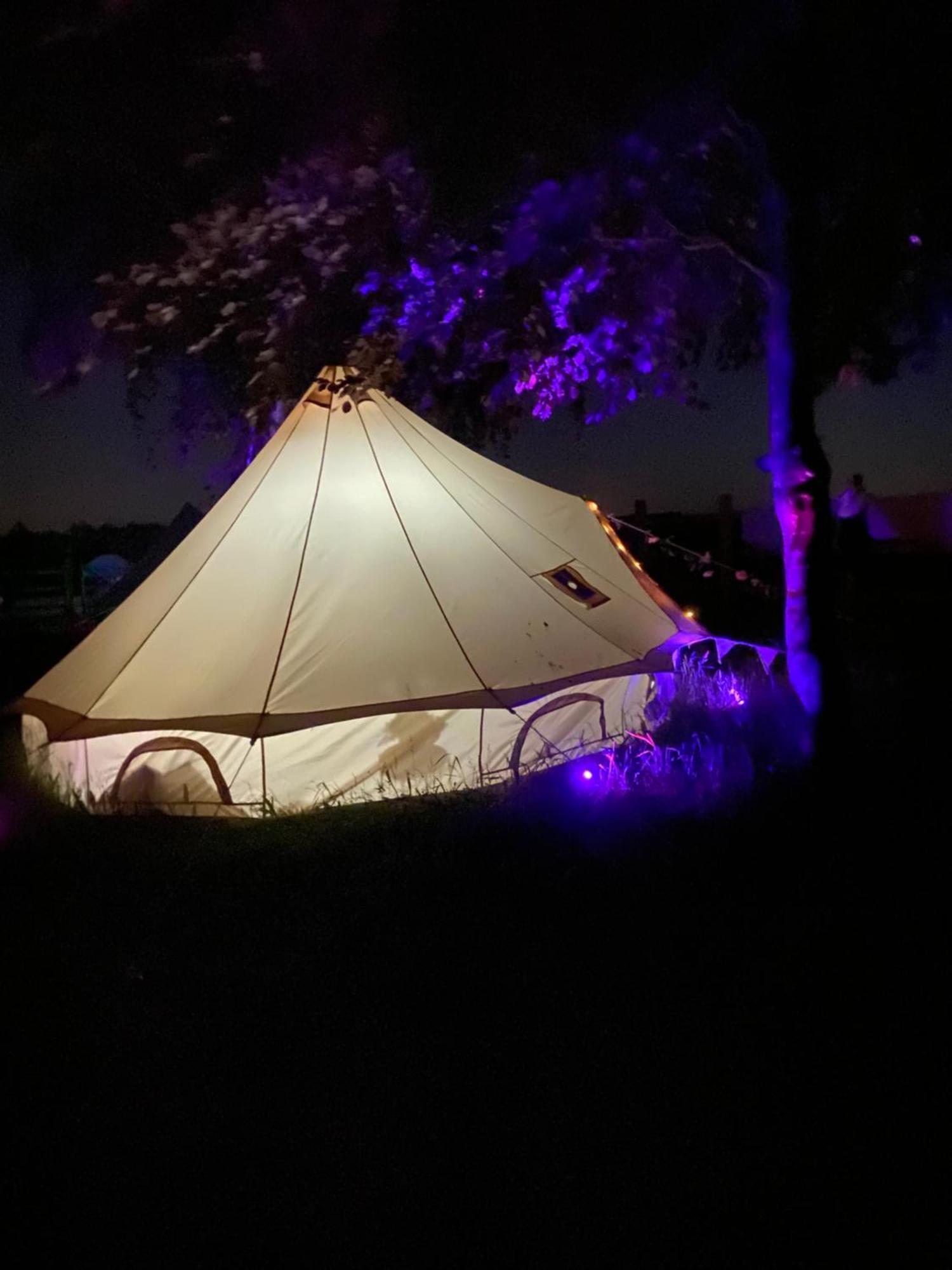 Hotel Country Bumpkins Luxury Glamping Wellingore Exterior foto